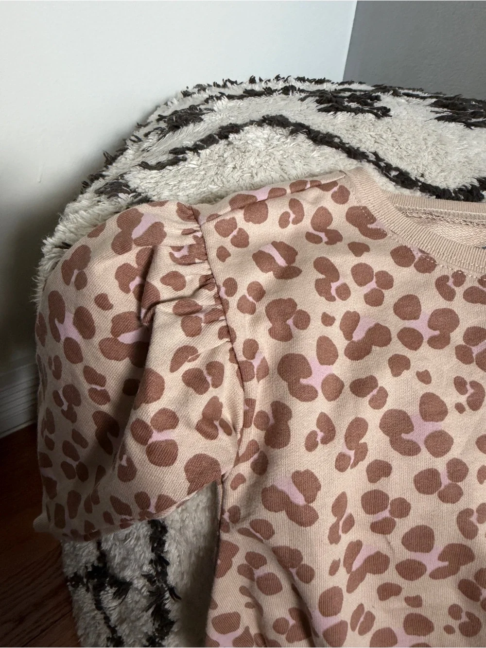 Carter’s Just One You Leopard Puff Sleeve Sweatshirt 9M beige pink cotton